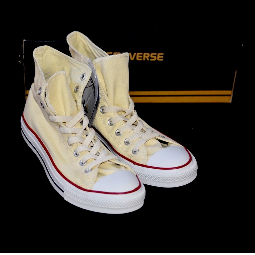 NWT Natural White Converse Chuck Taylor All-Star